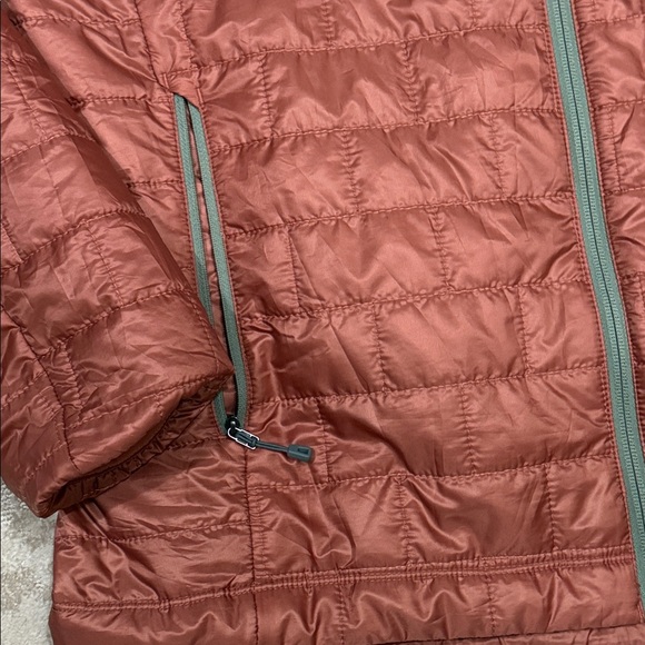 Patagonia packable puffer jacket- lightweight! Men’s Large- burnt orange - Picture 3 of 7